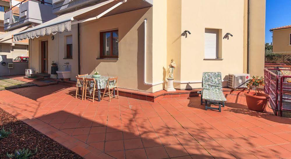Domus Socolatae Apartments&Suites Follonica Exterior foto